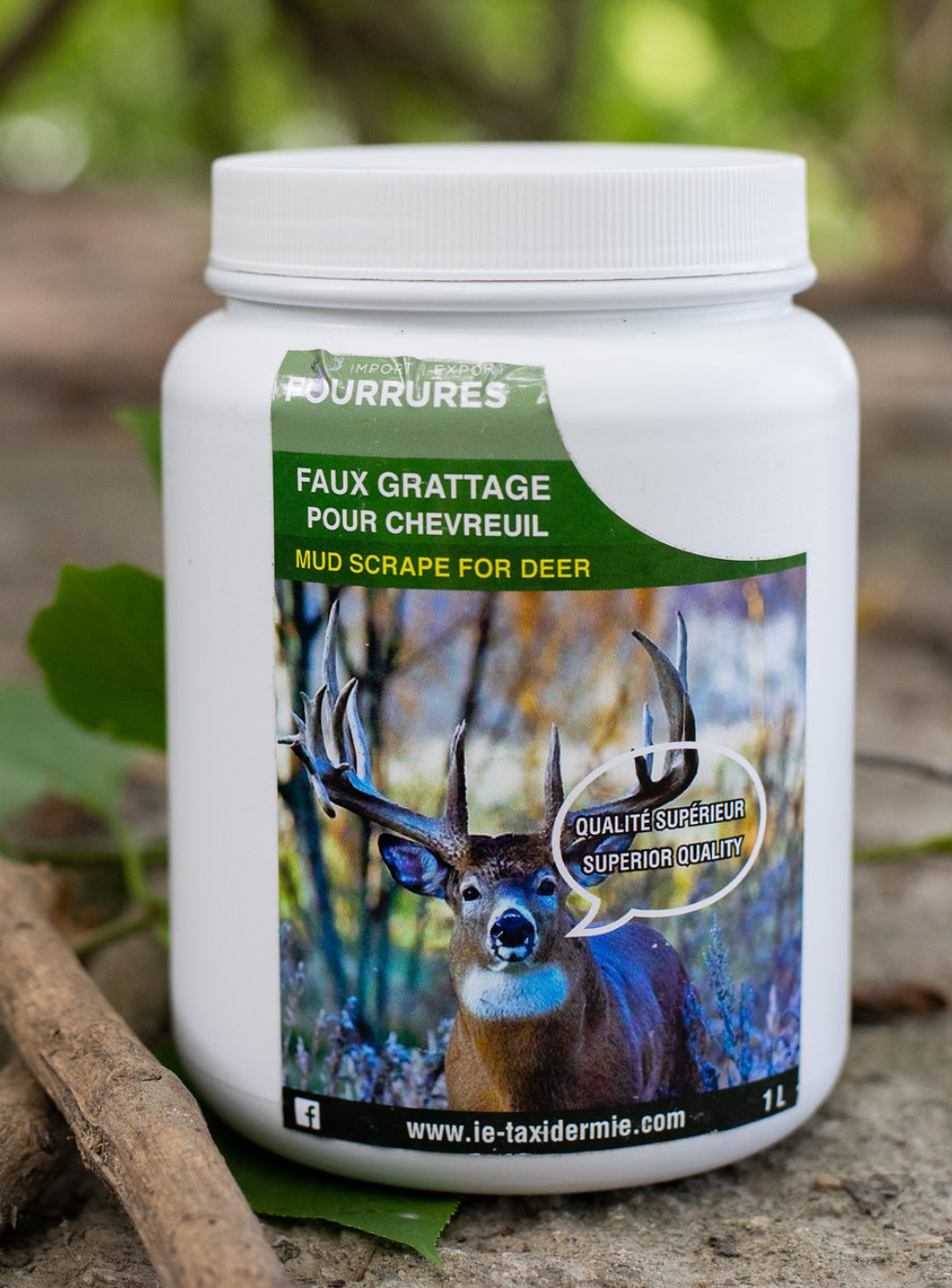 DeerMingle™ (Deer mud scrape)